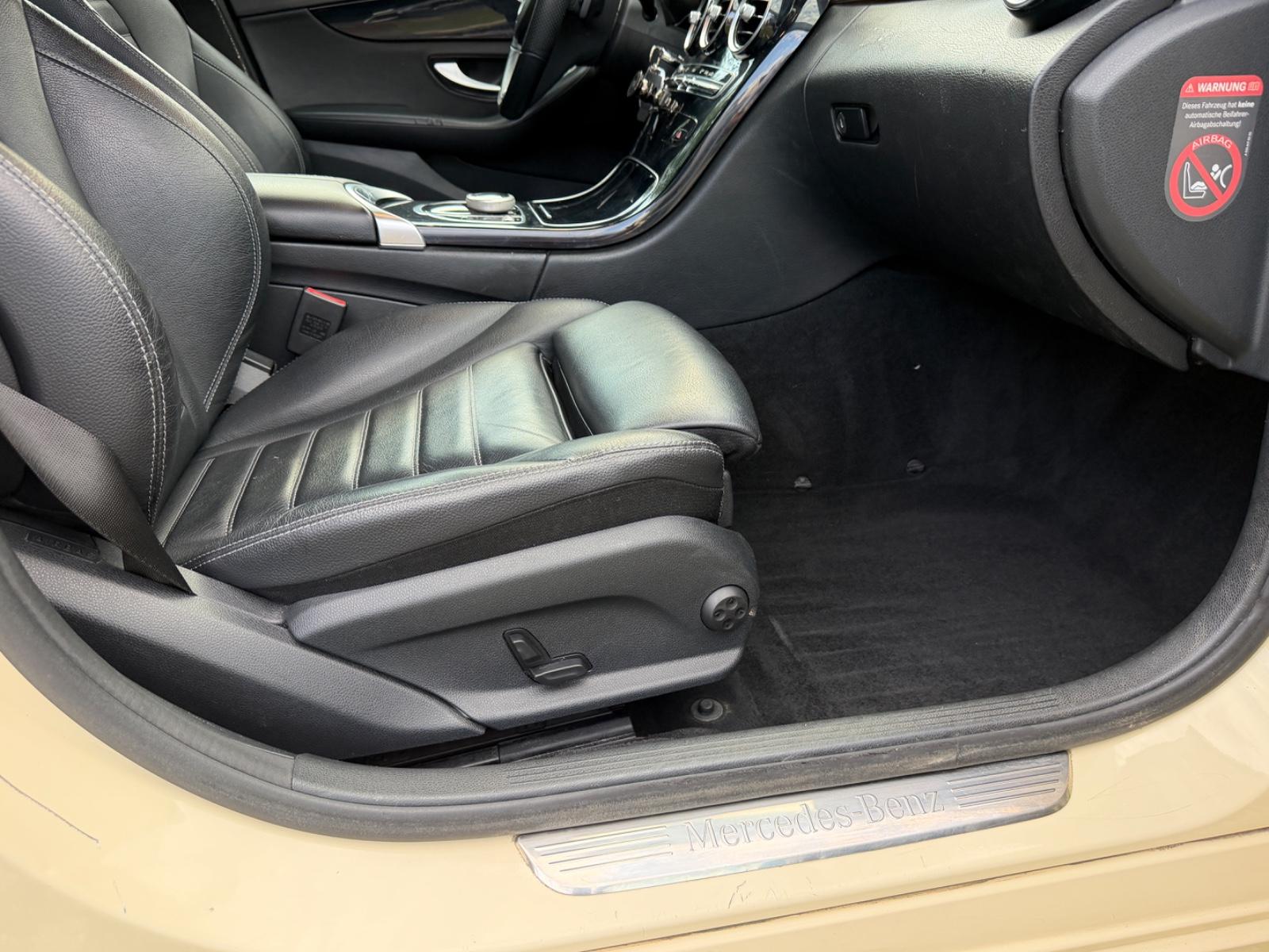 Mercedes-Benz C220d Lim. *Avantgarde *Leder *Navi *Kamera *SHZ