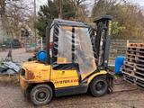 Hyster H3.00XM Treibgasstapler mit Seitenschieber