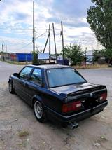BMW Bmw e30 320i - BMW 320 Coupé E30 320i mit Benzin-Antrieb
