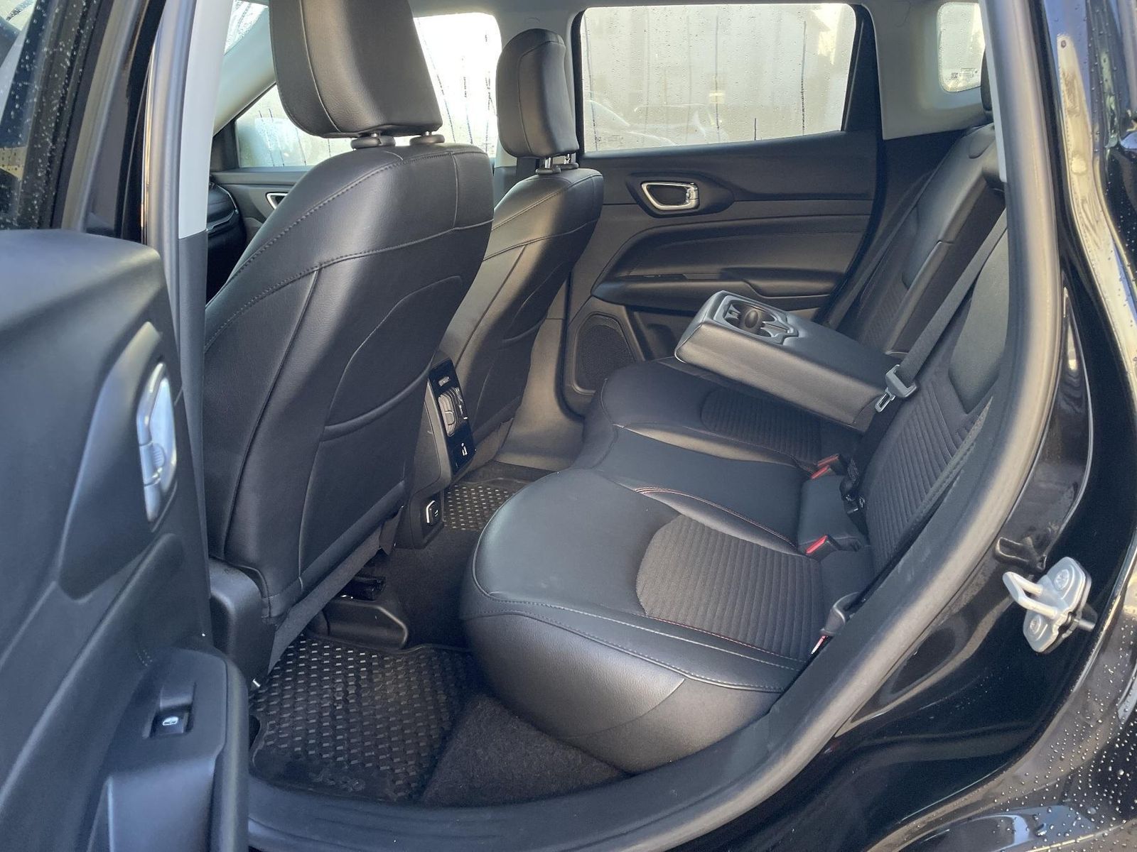 Jeep Compass - Bild 13