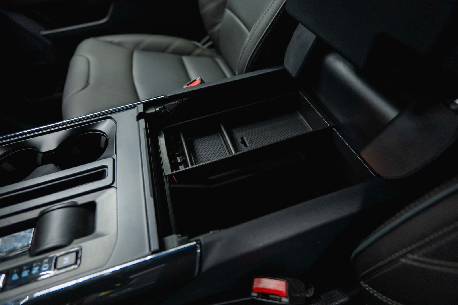 Fahrzeugabbildung Ford F150 5.0L V8 4x4 Offroad SuperCrew RAPTOR 19%