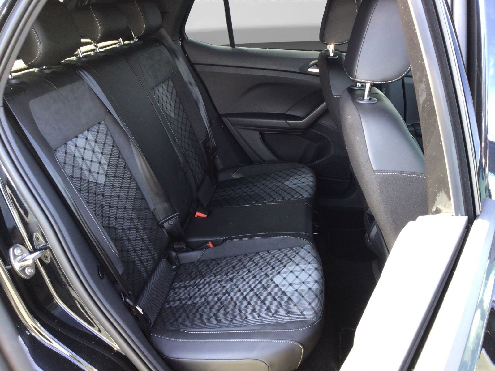 Volkswagen T-Cross - Bild 7