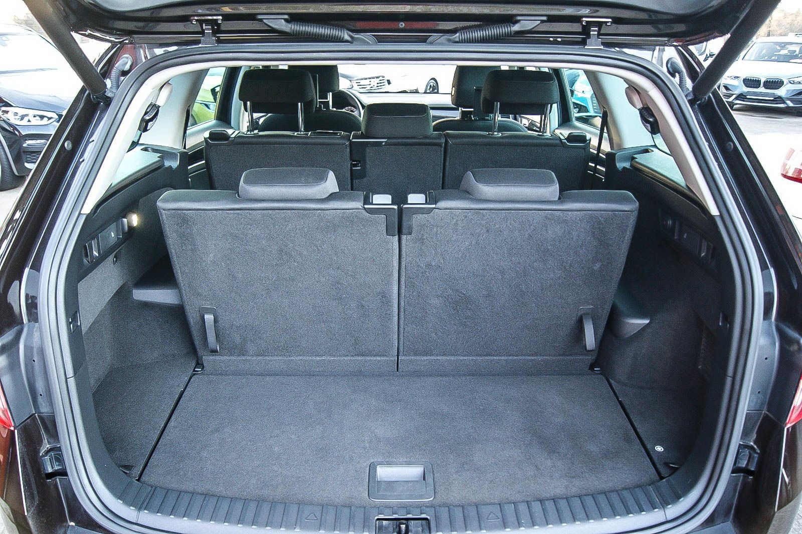 Fahrzeugabbildung SKODA Kodiaq 2.0 TSI Style 4x4 DSG LED 7 SITZE