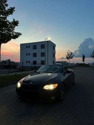 BMW 320i Cabrio E93