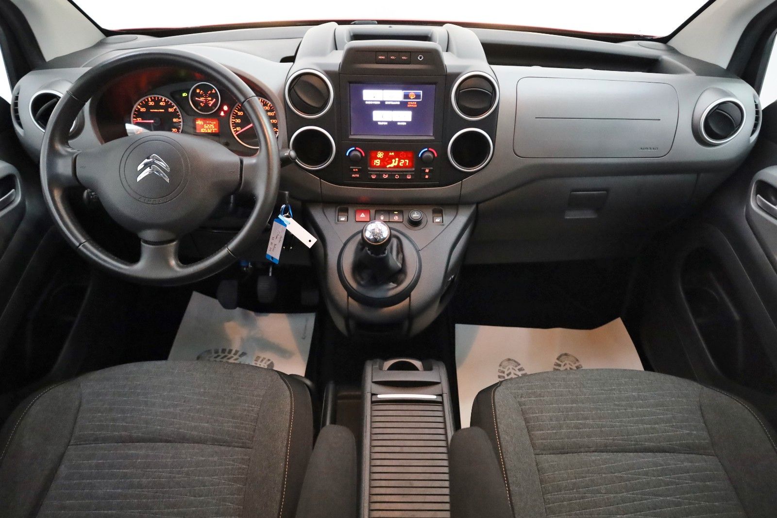 Fahrzeugabbildung Citroën Berlingo Kombi Shine SH,PDC,AppleCarPlay,SR+WR