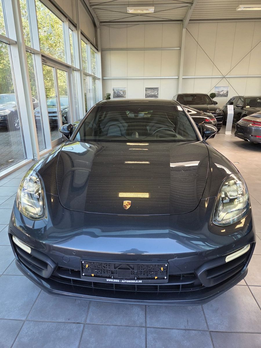 Fahrzeugabbildung Porsche Panamera 4 E-Hybrid Platinum Edition/VOLL