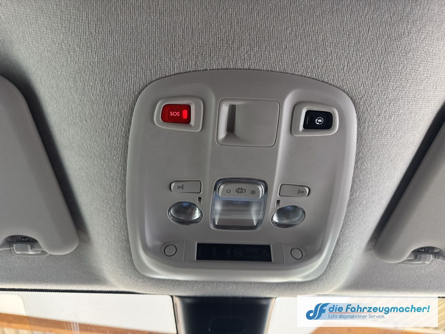 Fahrzeugabbildung Opel Vivaro Kasten -e Elegance L Navi Apple CarPlay A