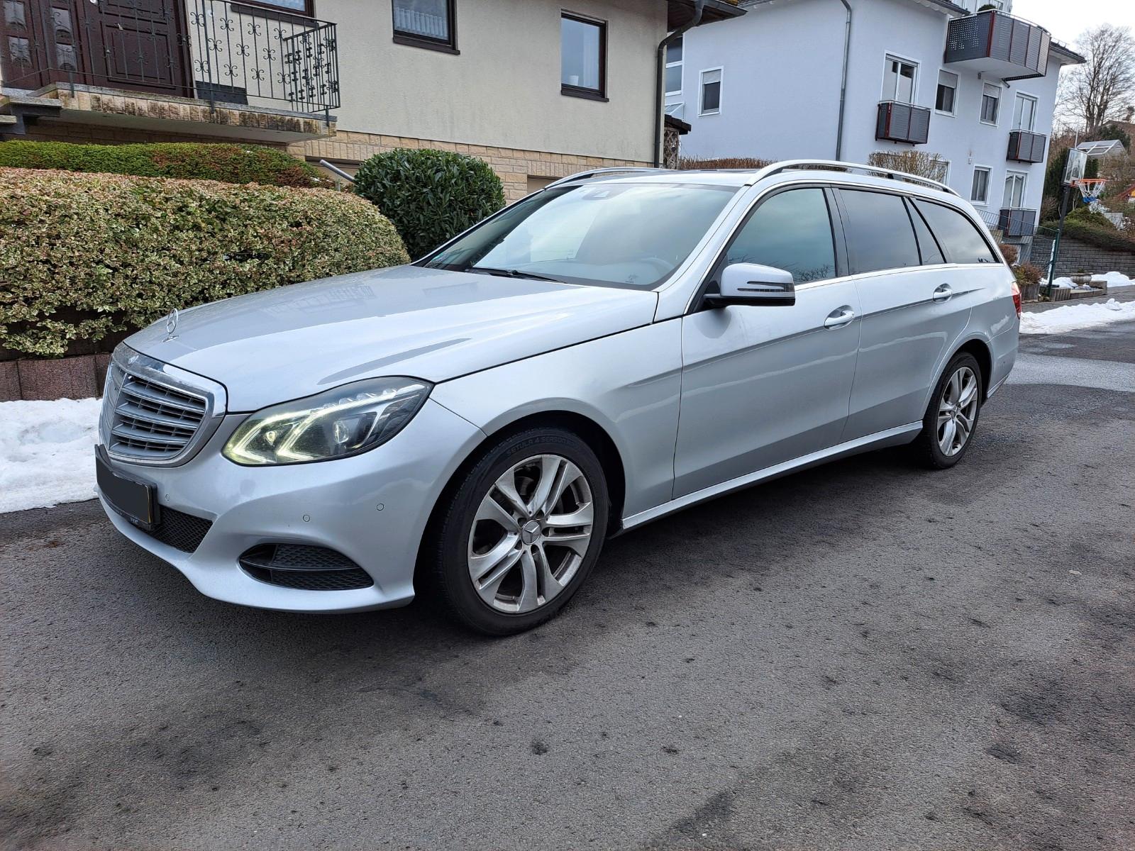 Mercedes-Benz E 200 ELEGANCE BlueEfficiency RFK Navi
