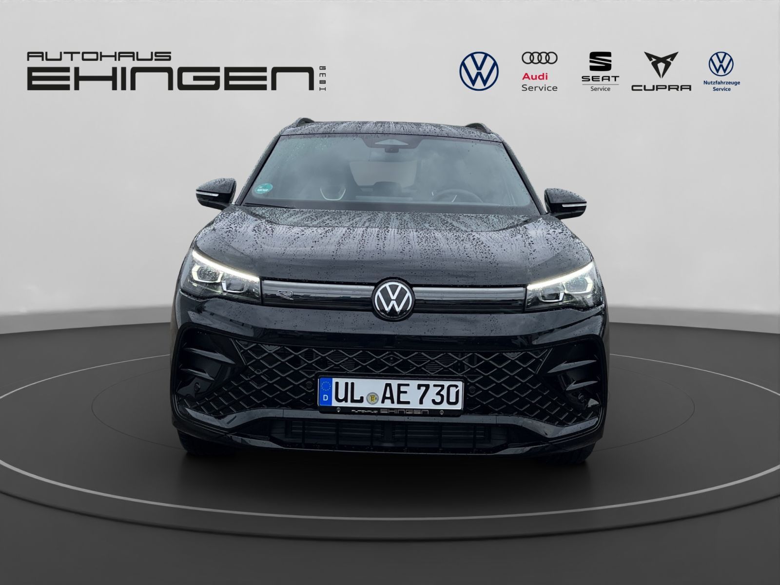Volkswagen Tiguan Black R-Line 2.0 TDI 4MOTION DSG AHK Matr foto 2