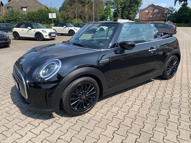 Fahrzeugabbildung MINI Cooper Cabrio 1,5 Classic Trim+Leder+Kamera+H&K