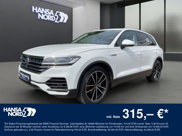 Volkswagen Touareg - 1