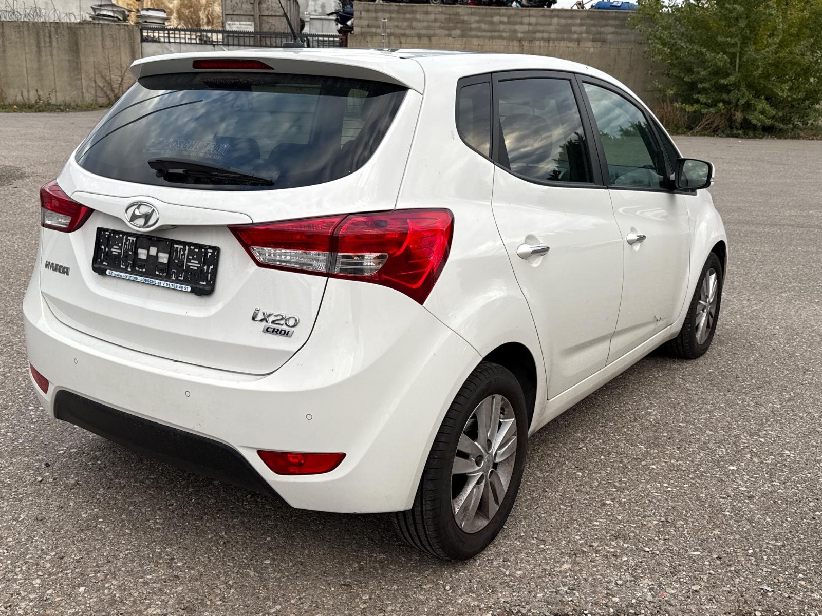 Hyundai ix20 2014 — photo 8