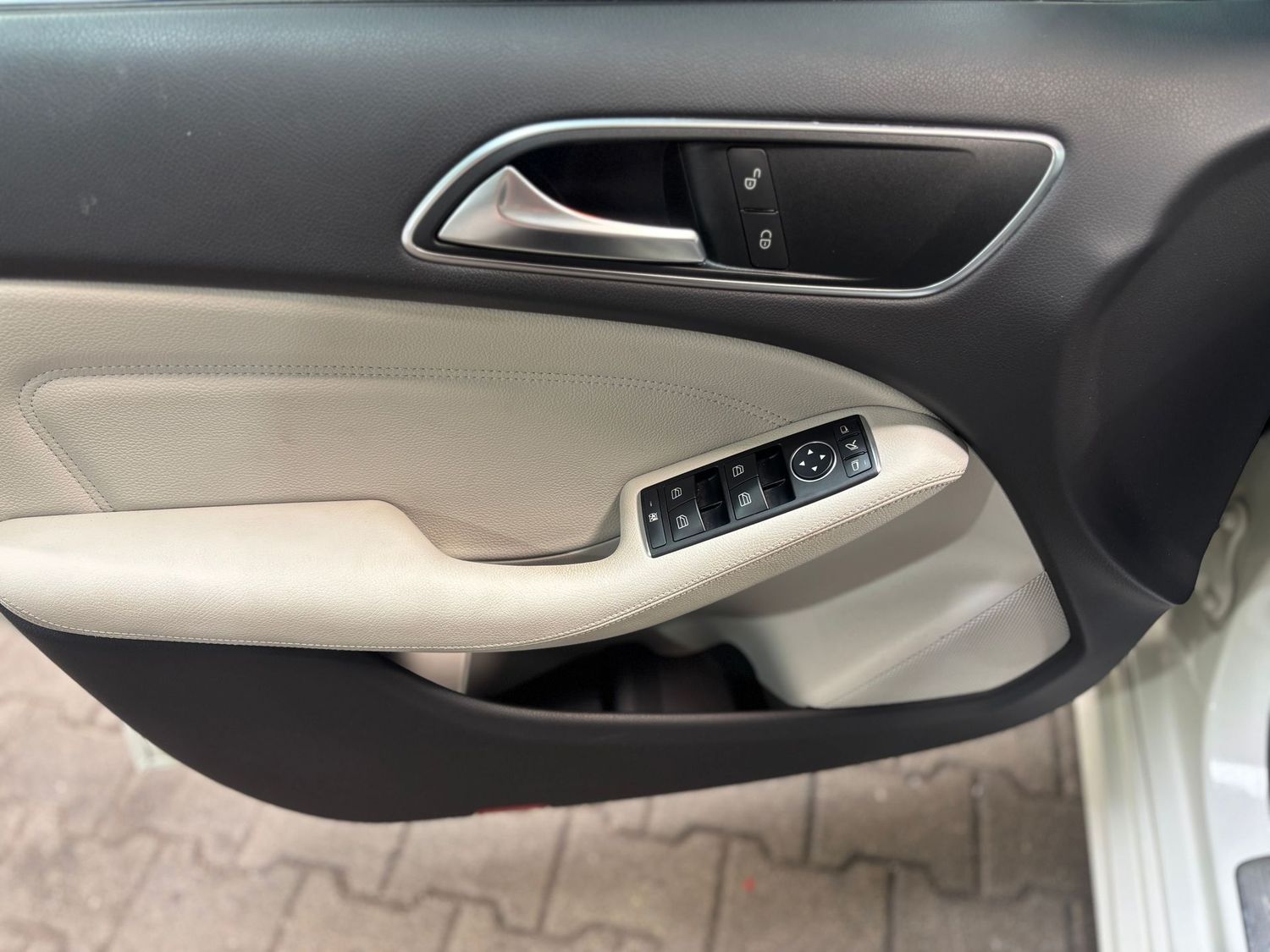 Fahrzeugabbildung Mercedes-Benz B 200 Automatik#Leder#Klima#Tempomat
