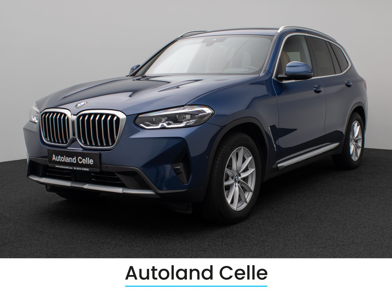 Fahrzeugabbildung BMW X3 xD20i Panorama Kamera HUD AHK Komfort Sport