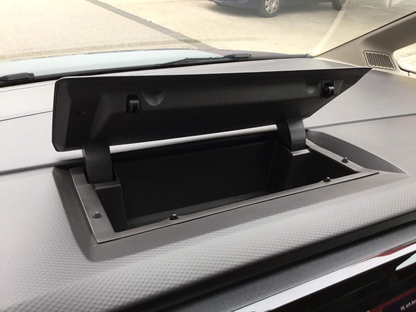 Fahrzeugabbildung Volkswagen T7 Multivan Life TDI DSG LÜ+AHK+ACC+LED+Leder