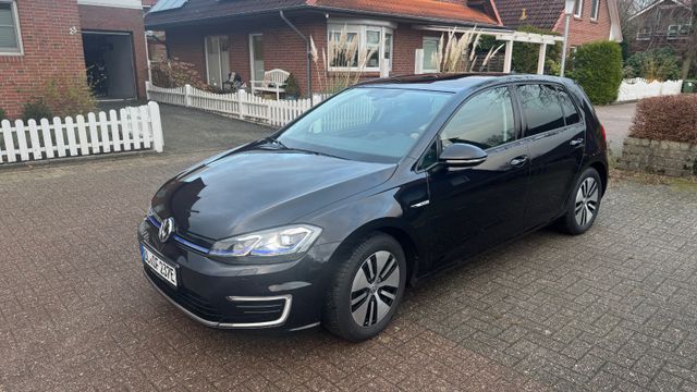 Volkswagen e-Golf Top Zustand, ACC, RFK, CCS, Wärmepumpe