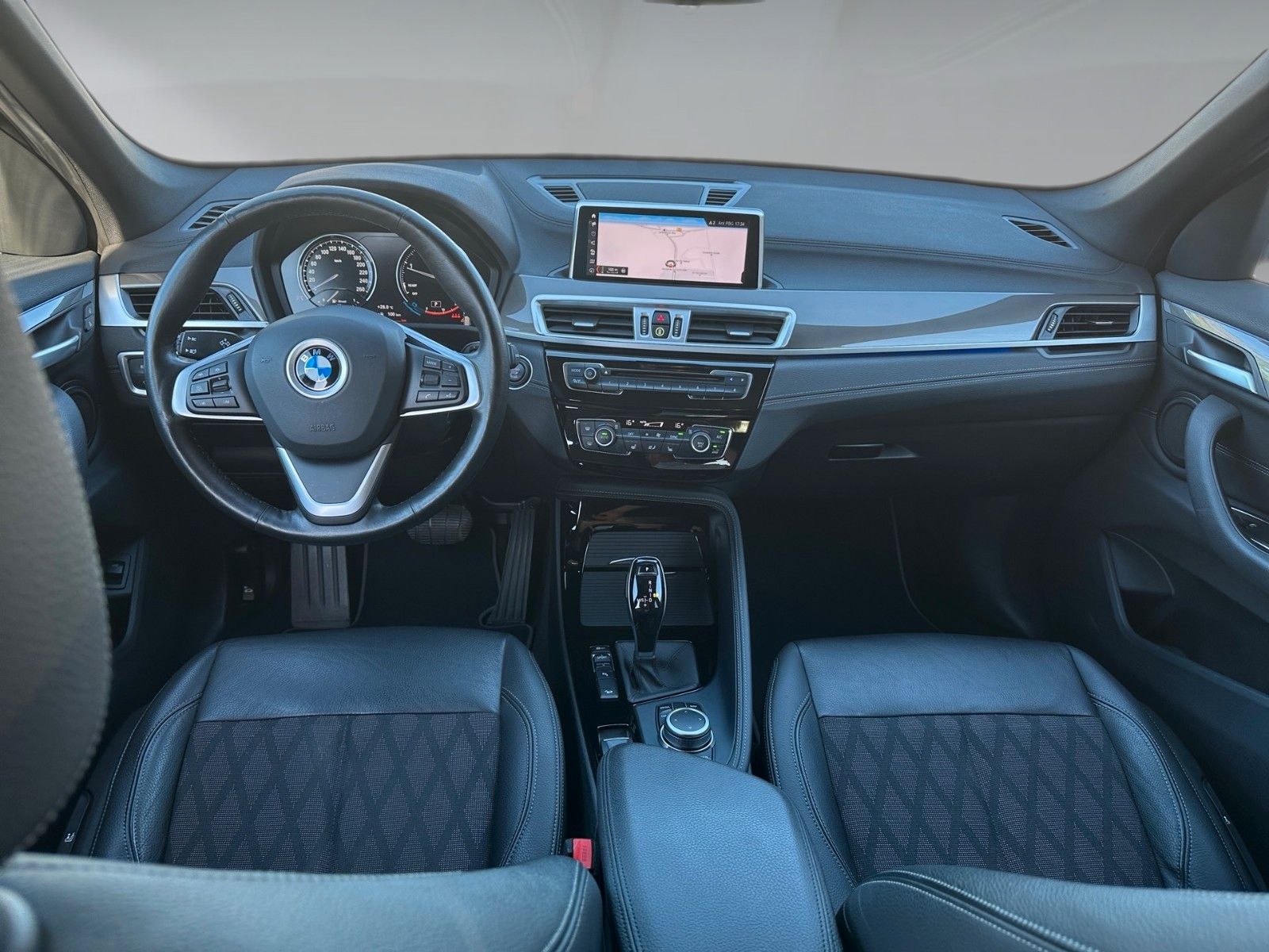BMW X1 xDrive 18 d xLine – Bild 11