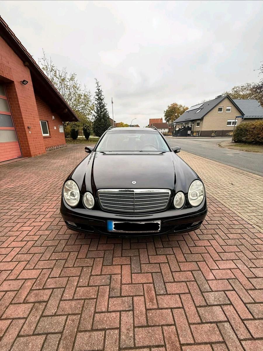 Mercedes-Benz E 200