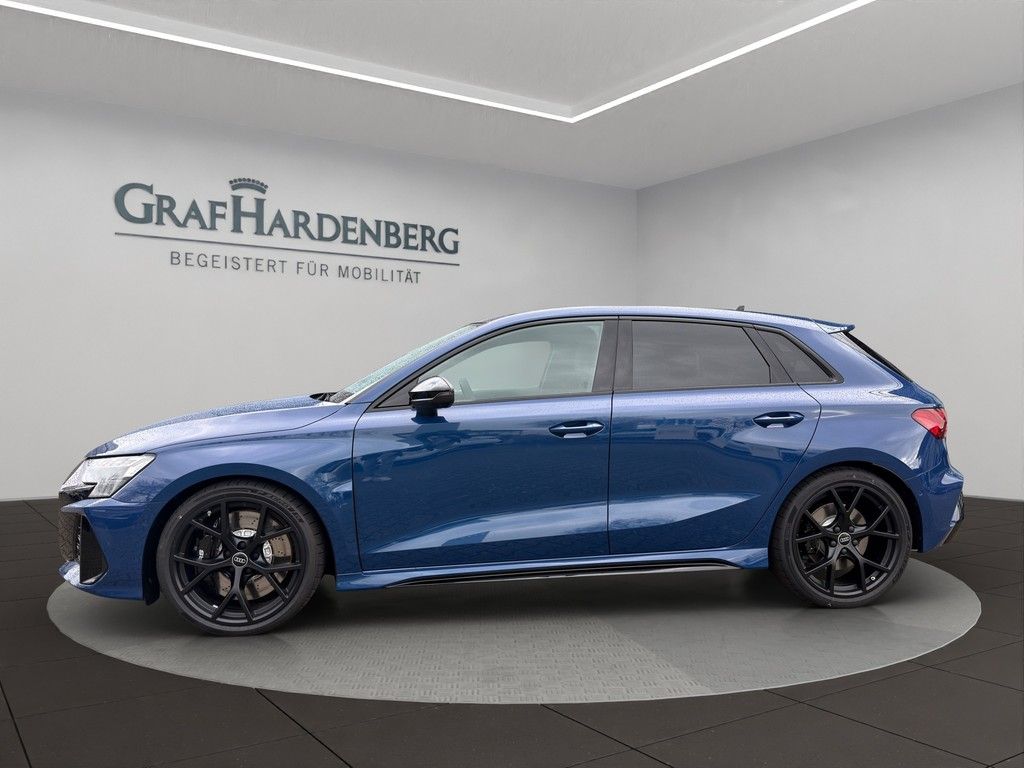 Audi RS3 Sportback quattro S-Tronic foto 2