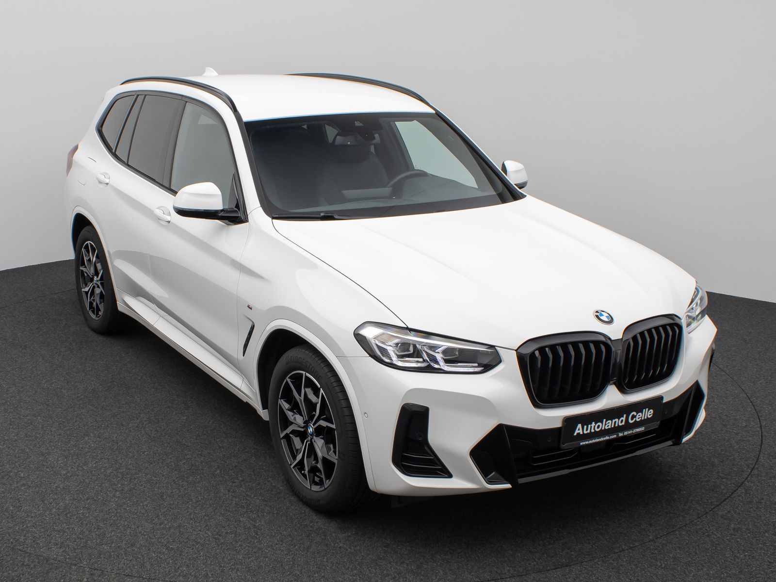 Fahrzeugabbildung BMW X3 xD20d M Sport Kamera DAB HiFi AHK Komfort 19"