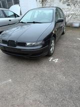 Seat Verkaufe Seat Toledo 1m - Seat Toledo 1M mit Benzin-Antrieb