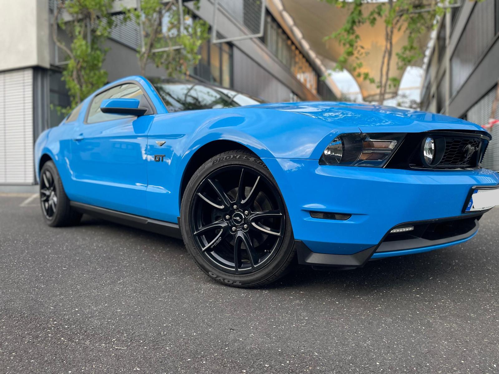 Ford Mustang GT Premium V8 mit Panoramaglasdach