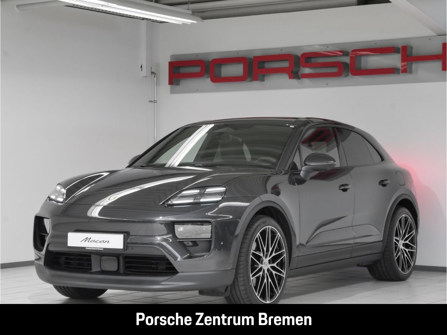 Porsche Macan Electric Pano Bose Matrix 2D Surround View