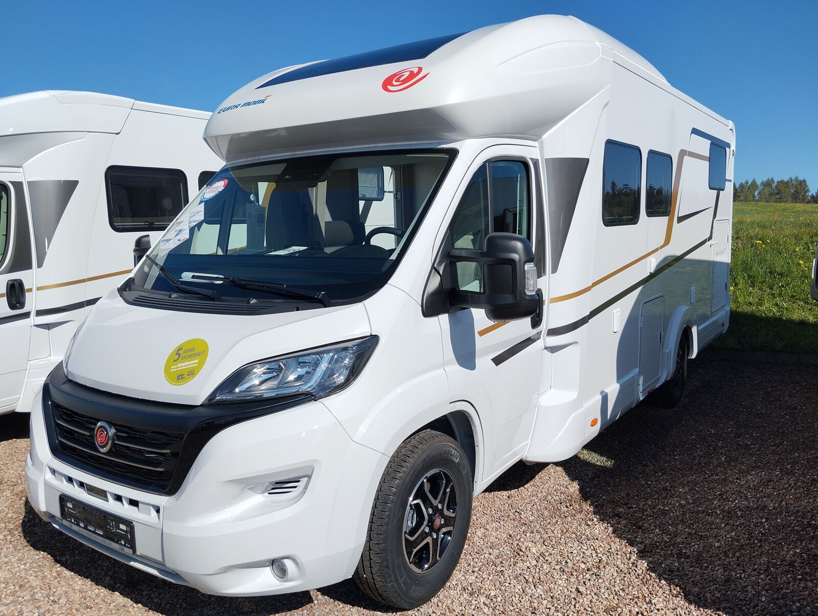 Fahrzeugabbildung Eura Mobil Profila RS PRS 720 EB 180PS Autom., Mondial Plus
