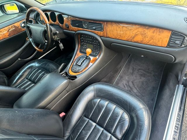 JAGUAR XJ 4.0 Sovereign