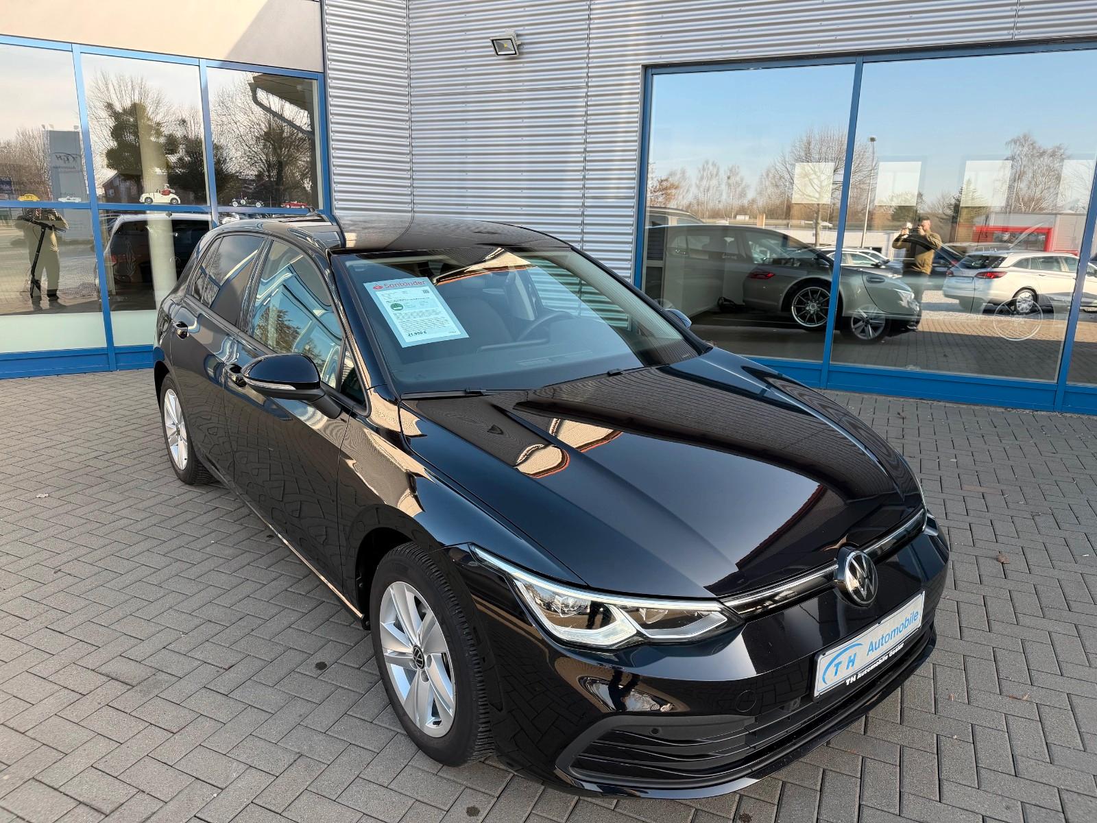 Volkswagen Golf VIII Life/SHZ/Virtual/LED