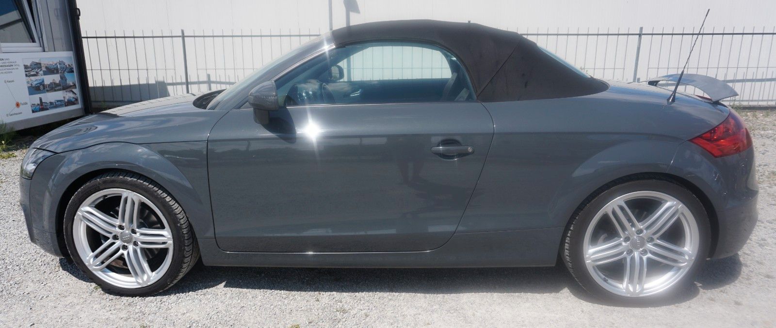 Fahrzeugabbildung Audi TT Roadster 2.0 TFSI quattro,Leder,Navi,Xenon,SH