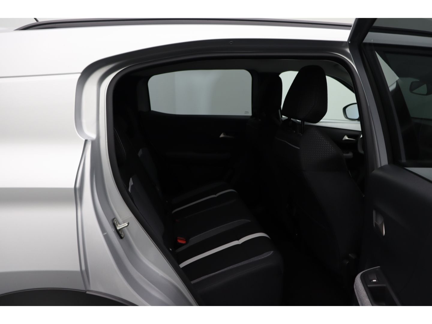 Fahrzeugabbildung Opel Frontera Electric GS 83 kW LED/ Allwetter/ Kamer