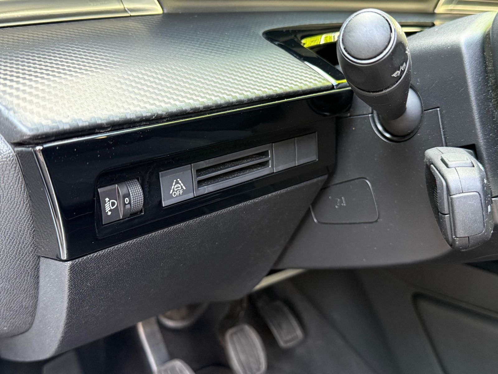 Fahrzeugabbildung Peugeot 508 1.5 Blue-HDI Active NAV+SHZ+KAM180°+TEMP+MFL