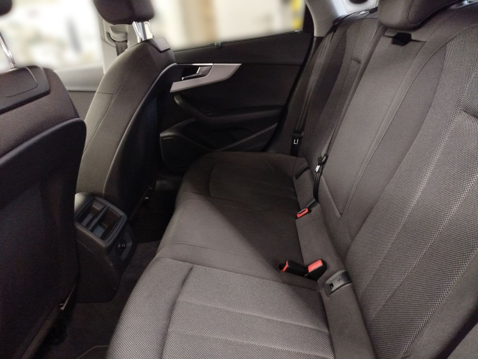 Audi A4 - Bild 10