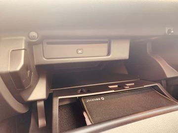 Fahrzeugabbildung Renault Megane IV Grandtour BOSE-Edition