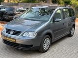 Volkswagen Touran 1.6  FSI Trendline - gebrauchte VW Touran aus dem Jahr 2006