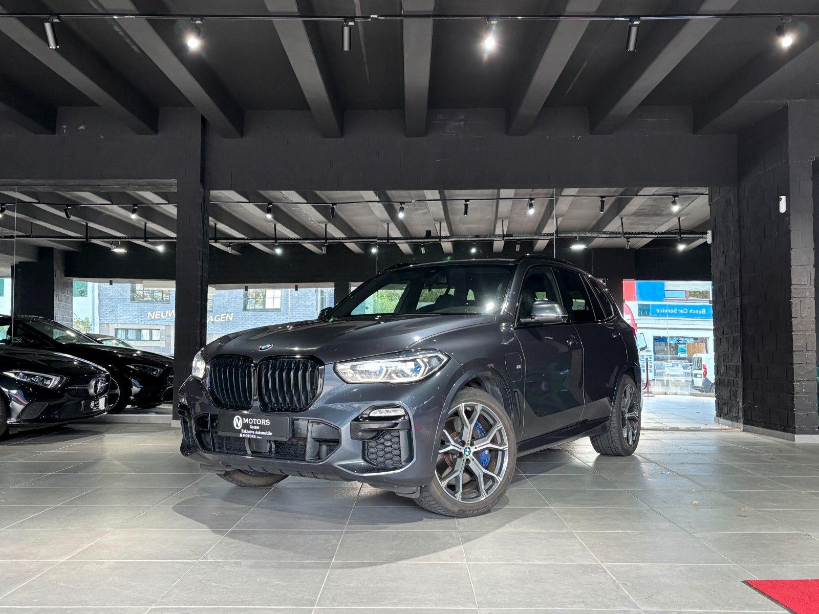 Fahrzeugabbildung BMW X5 xDrive 45e *M-Packet*HUD*360°Kam*Keyless