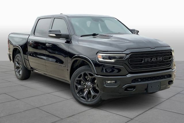 Dodge 1500 Crew Cab 5,7L-V8-Limited-Night-4×4-Mwst