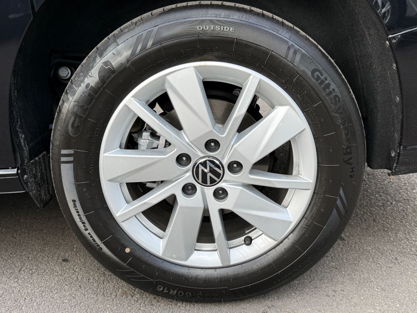 Fahrzeugabbildung Volkswagen Caddy Life Maxi TSI DSG ACC AHK LED Kamera Sthz