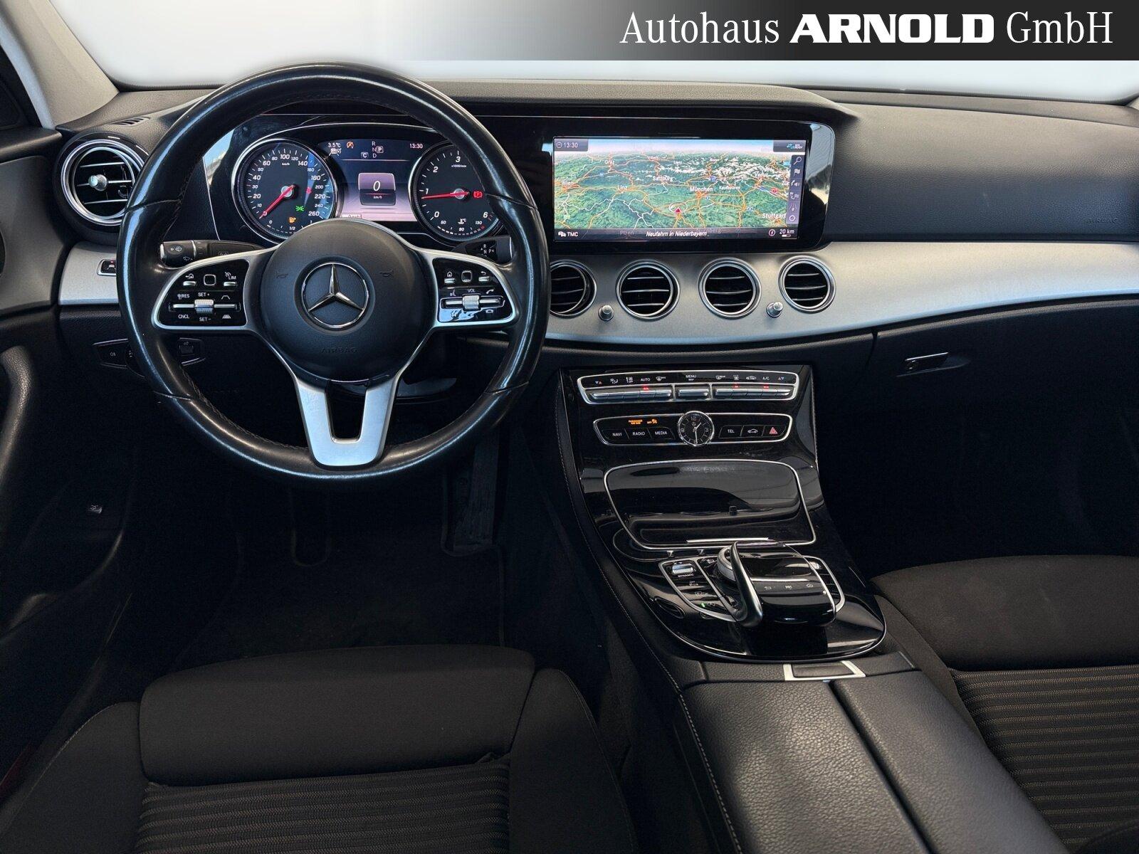 Mercedes-Benz E 220 d DISTRONIC Standhzg. Kamera KeylessGo !
