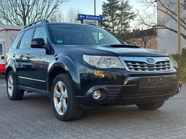 Subaru Forester 2.0D AWD Exclusive * Top Ausstattung *