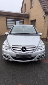 Mercedes-Benz Mercedes b160 bj 2010 Benzin 1.6 L , Tüv 0... - gebrauchte Mercedes-Benz B 160 aus dem Jahr 2010