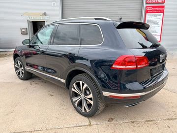 Volkswagen Touareg - 3