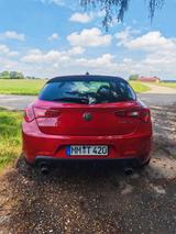Alfa Romeo Giulietta 1.8 TBi 16V 177 kW TCT Veloce - Alfa Romeo: Rot