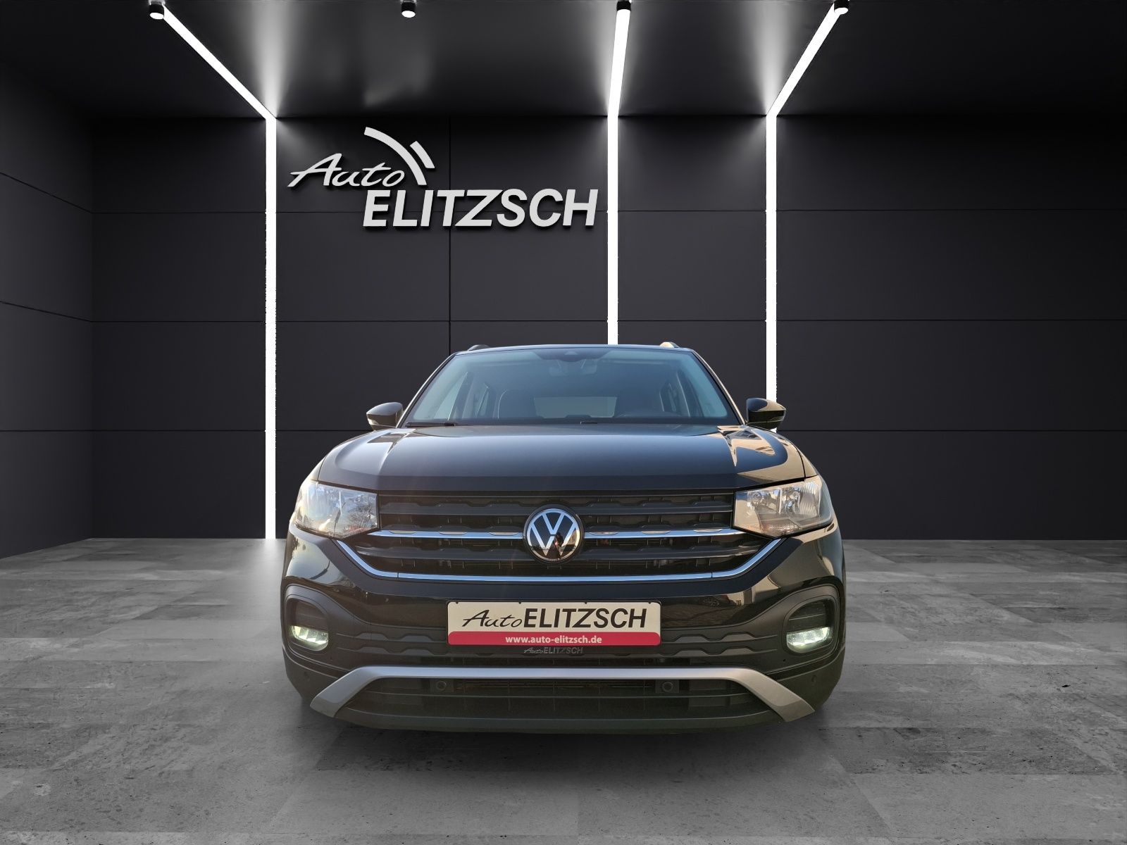 Fahrzeugabbildung Volkswagen T-Cross TSI Life DSG Navi AID RFK SH LM