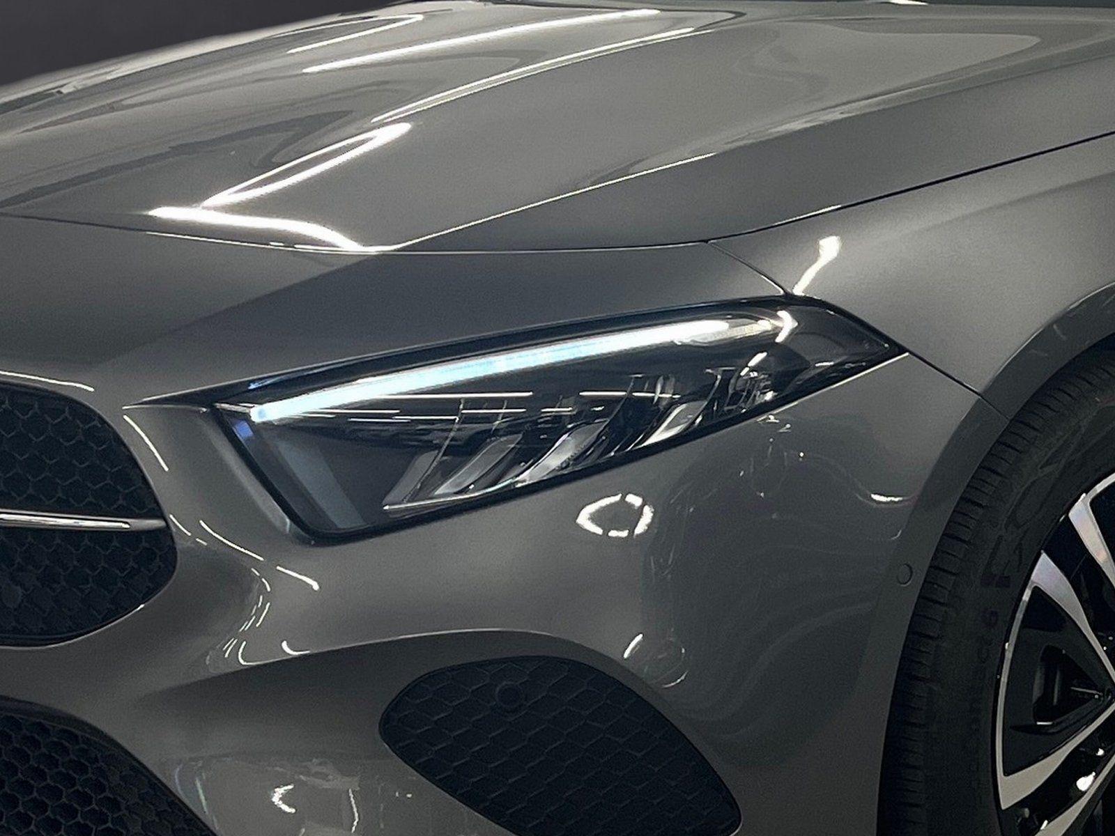 Fahrzeugabbildung Mercedes-Benz A 180 Progressive*AHK*LED*MBUX-Premium*Kamera*