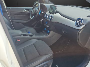 Mercedes B 220 - 10