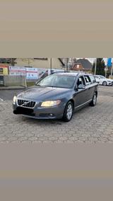Volvo V70 2 4 D5 Xenon*Ahk*HU*ElkHeckp*Diesel - Volvo V70: V70d5