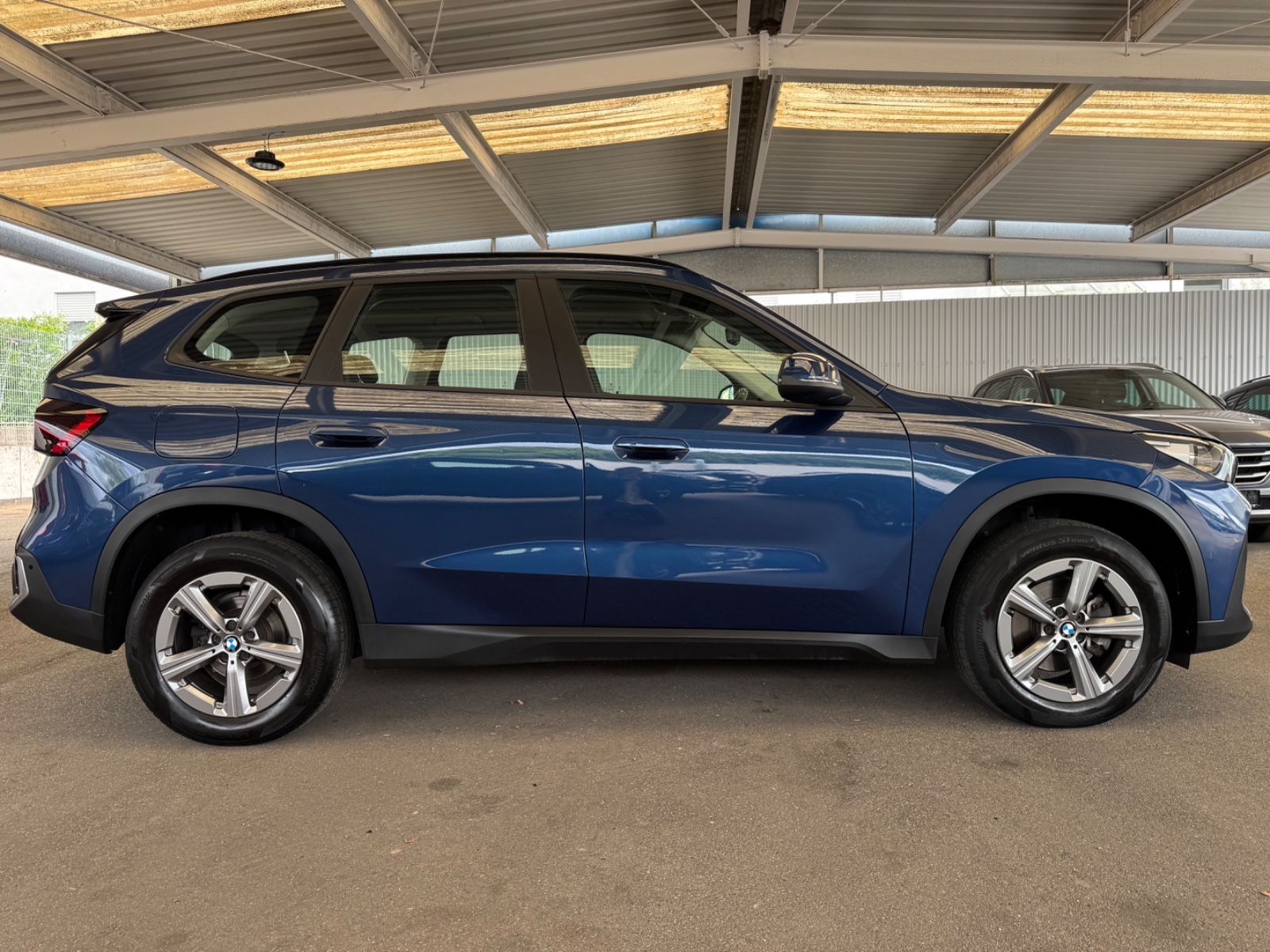 BMW X1 18 d sDrive+2Hand+Leder+AHK+Digitales Cockpit foto 5