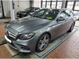 Mercedes-Benz E 450 T AMG Line 4Matic PANO LUFT LEDER 360°KAM - Mercedes-Benz E 450 mit Benzin-Antrieb: Vollleder, Kombi
